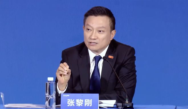 “10年体检未提示患癌”，爱康国宾风波后销量下滑，体检之惑仍待解丨2025关键角色(4)
