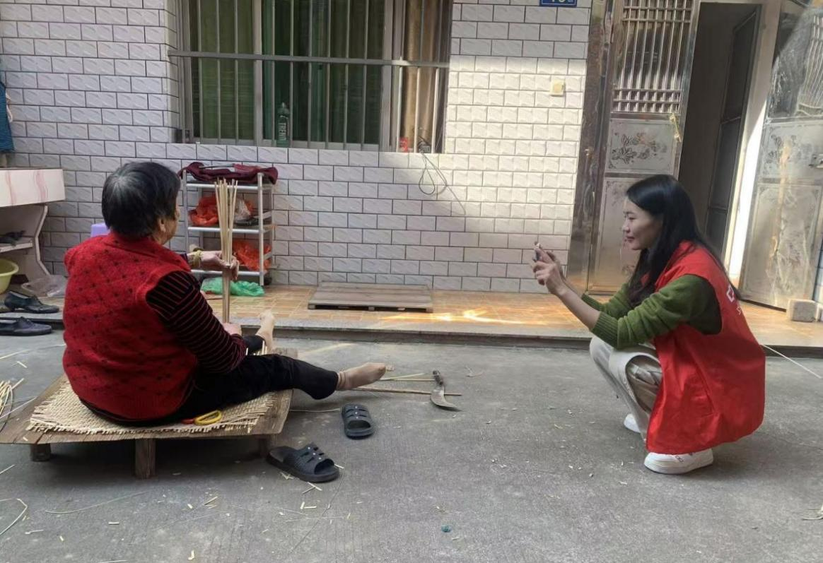 平安产险漳州中心支公司：守护非遗传承 指尖竹编“织”就公益新篇