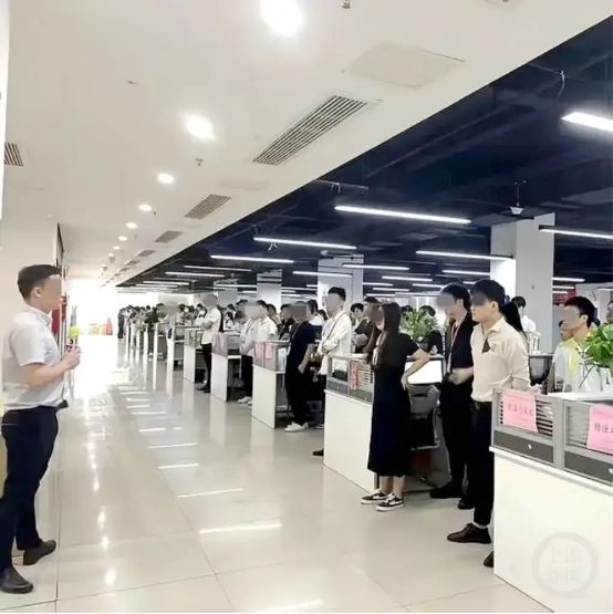 6000万贱卖总部大楼，“中国催收大王”也被催收了…(5)