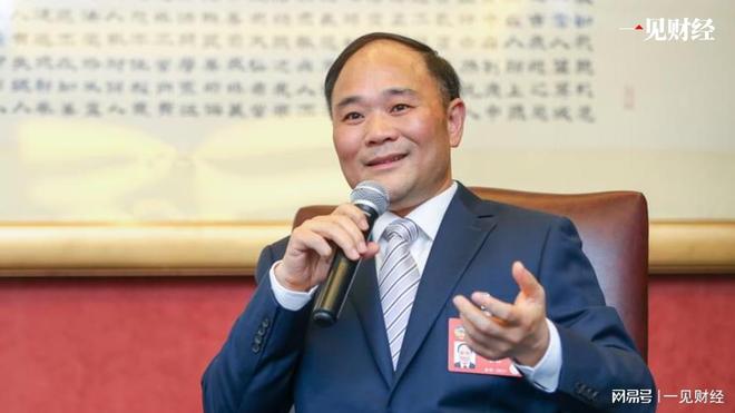半个月内，李书福两次成为省委书记“座上宾”(1)