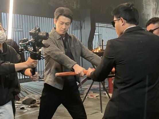 短剧红利狂欢下：屏幕里手握数亿元的“霸总”，屏幕外追要万元欠薪？(3)