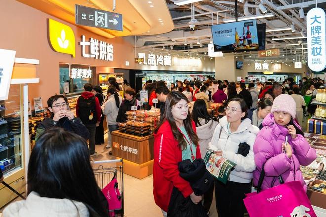 近3万人涌入京东七鲜超市浦东新店开业24小时菜崇明本地菜成爆款(6)