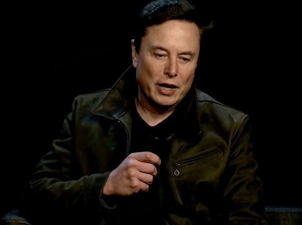 星链疯狂扩张后，马斯克SpaceX宣布史上最大卫星降轨行动
