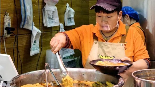 在北京吃一顿饭，只要六块钱了？(1)