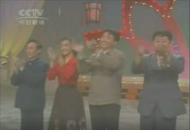 春晚广告位争夺战：四十年国民记忆与商业暗流(2)