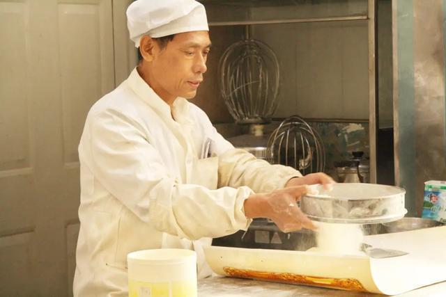 天津小伙守住宫廷味道，春节订单翻4倍，一天卖出四五万斤(4)