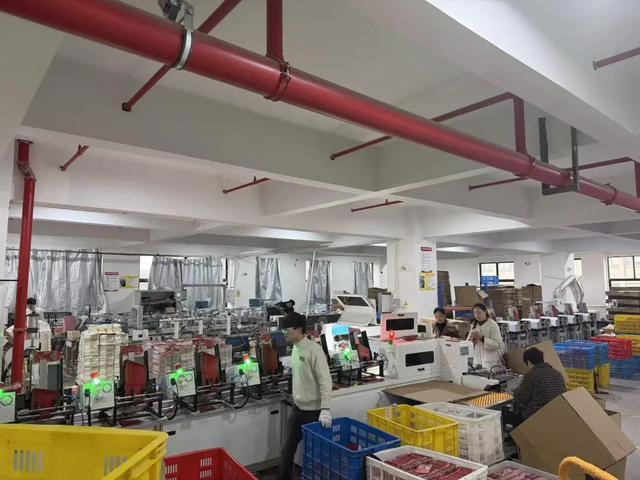 AI红包爆卖50万个！24岁电商老板靠“季节嗅觉”年销1.2亿(3)
