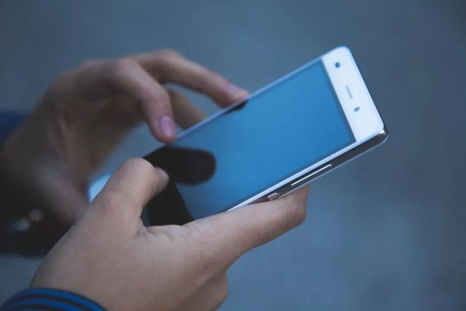 阿里AI的双面战争：云业务高歌猛进，C端陷入“补贴陷阱”？(1)