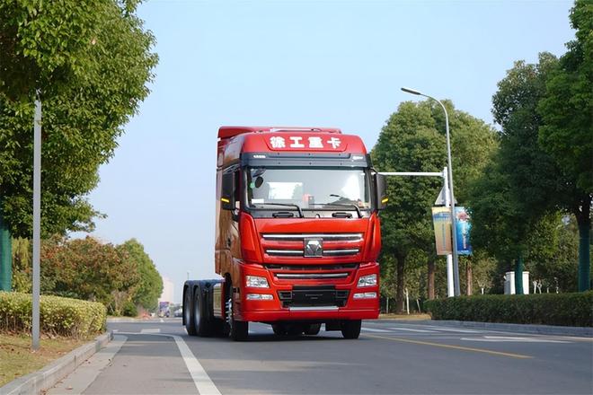 2026国产重卡1-2月销量：中重汽5.1万辆，东风紧追陕汽，徐工第6(3)