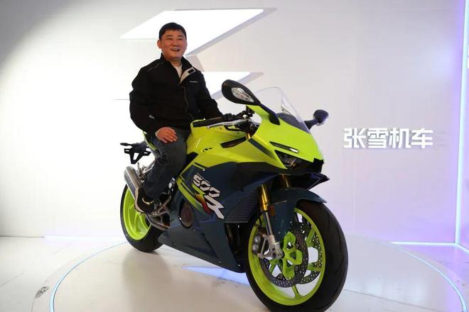 被称“摩托车圈雷军”，冠军张雪的飞驰人生｜独家(6)