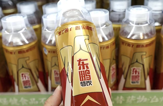“能量饮料第一股”：口碑分化，大存大贷，跌跌不休(2)