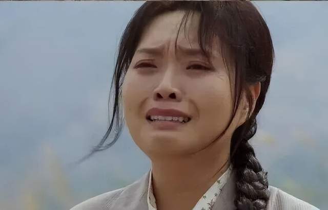 从脱口秀到影视剧演员，被资本热捧的李雪琴当不了“商业女王”？(4)